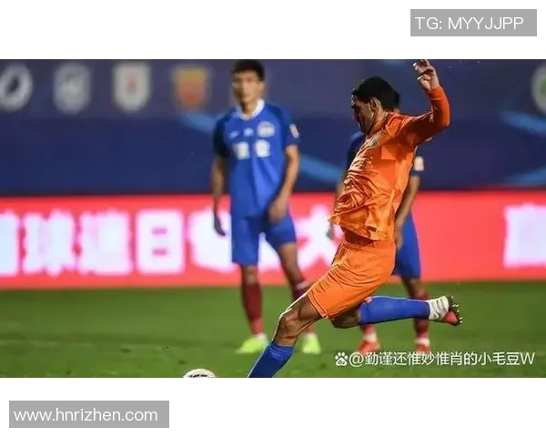 鲁能与国安激战引发争议球讨论球迷热议裁判判罚与比赛公正性
